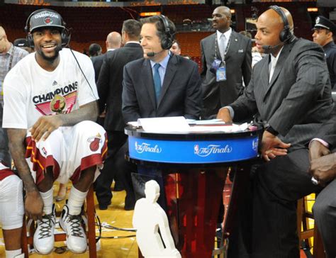 Charles Barkley Invites Lebron James On Inside The Nba For Playoffs