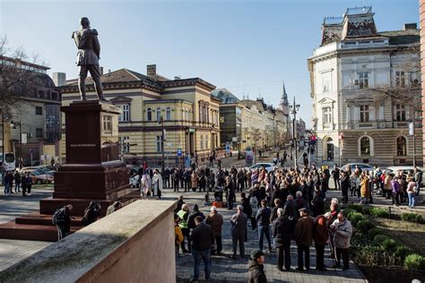 U Subotici položeni venci na spomenik Kralju Petru Prvom povodom 25