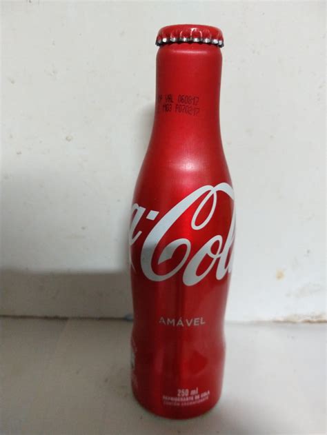 008 Coca Cola Garrafa De Aluminio Original 250 Ml Nome Amavel