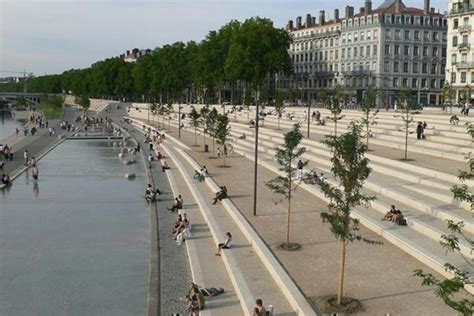 Lyon Il Y A Ans Les Berges Du Rh Ne Se M Tamorphosent Voici