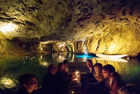 Unterirdischer See Höhle Grotte St Léonard Wallis