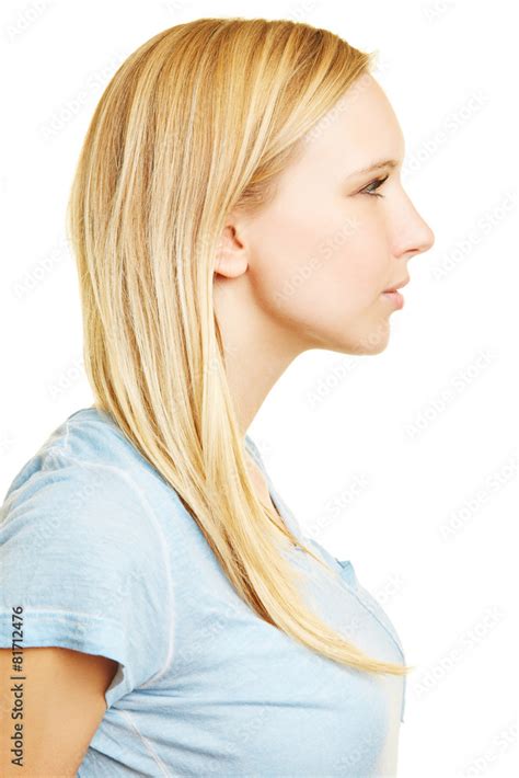Junge Blonde Frau Von Der Seite Stock Photo Adobe Stock