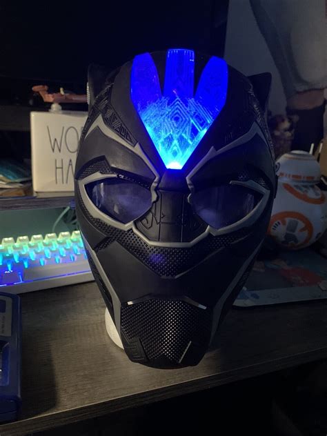 Black Panther Light Up Costume Cosplay Mask Marvel (H… - Gem