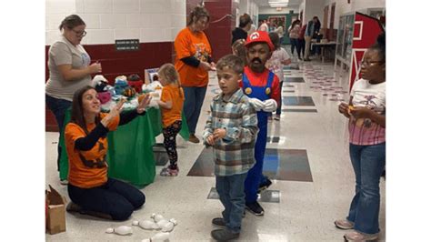 Nottoway Elementary School Hosts Title 1 Reading Carnival The