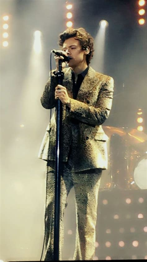 Harry On Stage Tonight London Uk April 12 2018 Harry Styles Harry