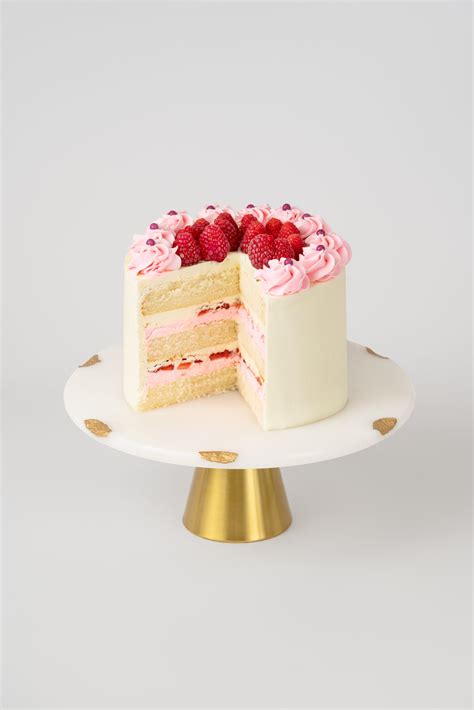 Delightful Vanilla Raspberry Cake Perfect For Any Celebration