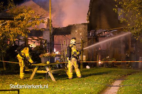 Uitslaande Woningbrand Voskuilersteeg Wezep Hattemerbroek Foto S