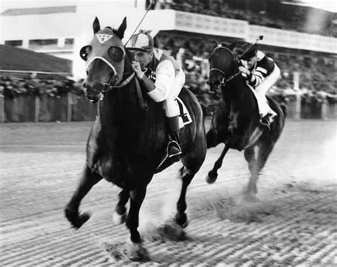 kate gosselin hot: Seabiscuit statue Santa Anita