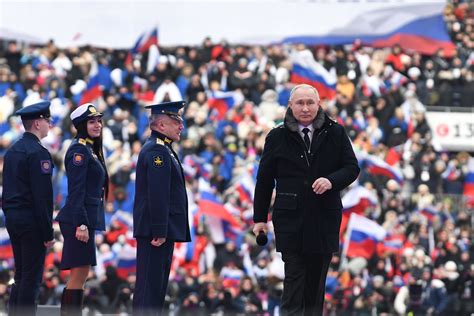 Poetin Voor Menigte In Stadion Rusland Rusland Rusland