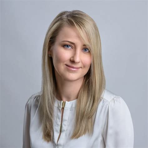 Julia Vakulenko, Tampa Realtor (@tampa4urealty) • Threads, Say more
