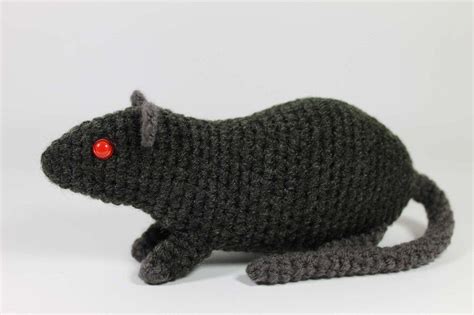 Fancy Rats Crochet Pattern By Katalin G Lusz Fancy Rat Crochet