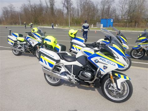 Policisti opozarjajo na previdnost ob začetku nove sezone Zavedati se