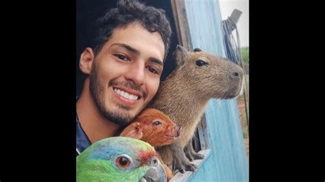 Estudante Viraliza Ao Mostrar Amizade Capivara Jornal De Bras Lia