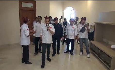 Ratusan Simpatisan Hadiri Peresmian Rumah Jokowi Di Jatim Okezone News