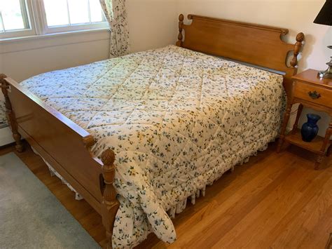 Vintage Full Size Bed 1892227