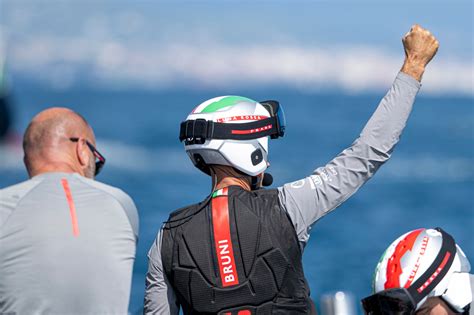 LUNA ROSSA PRADA PIRELLI BOUNCE BACK FROM ADVERSITY TO SECURE PLACE IN