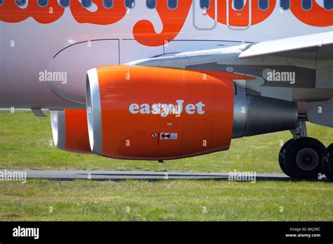 Easyjet Aircraft Engine Hi Res Stock Photography And Images Alamy