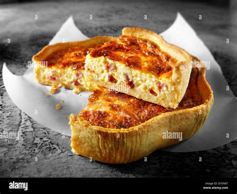 Cooked Quiche Hi Res Stock Photography And Images Alamy