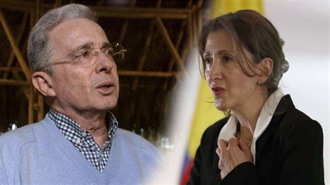 Álvaro Uribe con Ingrid comparto sufrimientos de patria