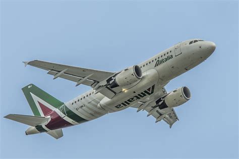 Alitalia Tornano Voli Roma Trapani Dall8 Luglio Collegamenti Nel