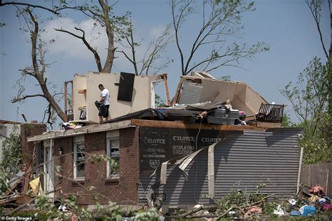 Tornadoes Tear Across The Great Plains Midwest And Warnings Issued As