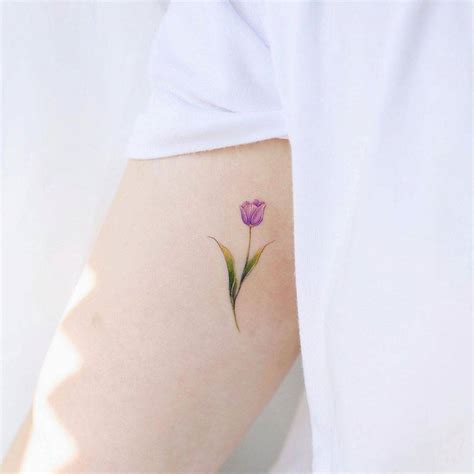 Top 109 Best Tulip Tattoo Ideas - [2021 Inspiration Guide]