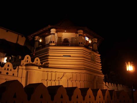 Free photo: Temple of the Tooth-kandy - Architecture, Columns, Dark ...