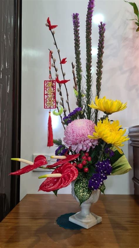 Most Adorable Ikbana Fresh Flower Arrangement