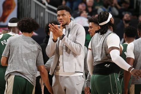 Bucks Rally Without Giannis For 6th Straight Win The Game Nashville