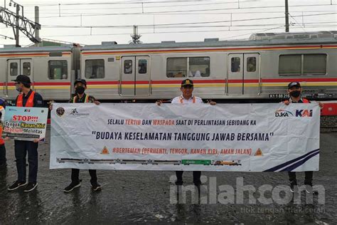 Foto Kampanye Keselamatan Perlintasan Sebidang Kereta Api