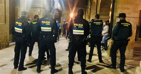 La Policía Local de Haro identifica a más de 20 jóvenes por los