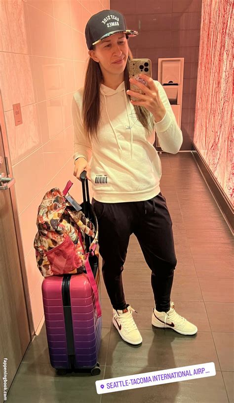 Aubrey Edwards Refaubrey Nude OnlyFans Leaks Fappening FappeningBook