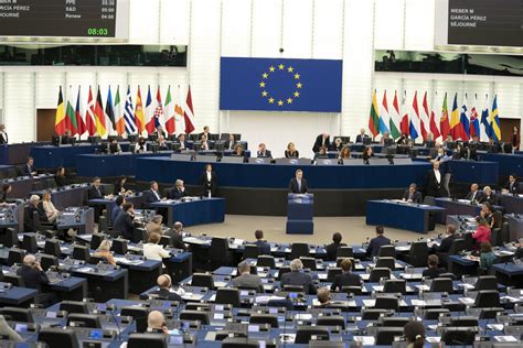 Il Parlamento Europeo Approva La Risoluzione Anti Putin Ma Il Pd Si