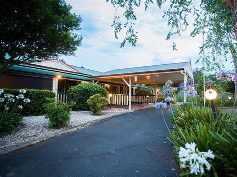 Best Price on Bonville Lodge Pet Friendly Bed and Breakfast in Bonville ...