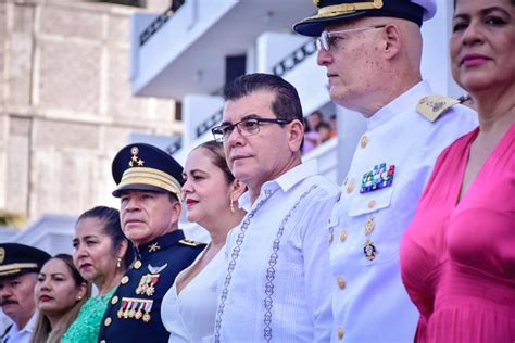 Se Lleva A Cabo En Mazatl N El Desfile C Vico Militar Conmemorativo Del