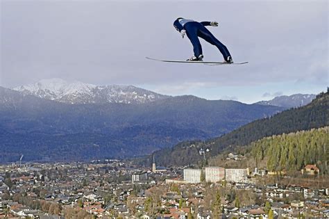 Saut Ski Tournoi Des Quatre Tremplins Le Sauteur Ski Wellinger