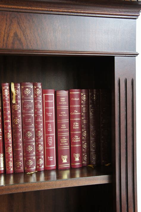 Tall bookcase (Mahogany veneer / 5 adjustable shelves) — Beckenham