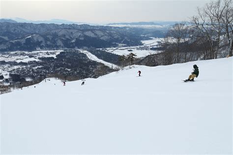 八方尾根 365cm 薄曇 ゲレンデレポートスノーナビ白馬八方栂池五竜等の観光案内はスノーナビ白馬で