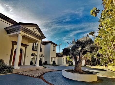 Classical Style Villa In La Zagaleta In Benahav S Andalusien Spanien