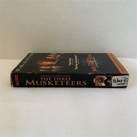 The Three Musketeers Vhs Kiefer Sutherland Charlie Sheen Tim Curry In