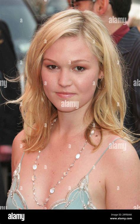 Julia Stiles Attends A Screening Of Twentieth Century Fox S The Omen