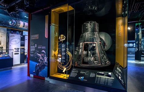 'Destination Moon': Take a tour of new Air and Space Museum gallery ...