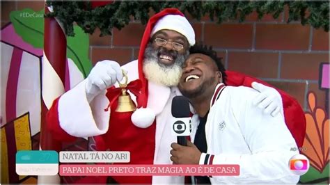 Rep Rter Da Globo Se Emociona Ao Vivo Em Entrevista Papai Noel Negro