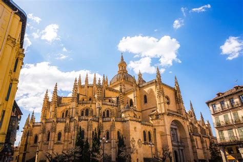 Segovia Cathedral - The Complete Guide [+best viewpoints]