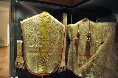 Orbis Catholicus Secundus Vestments Of Pope St Pius V