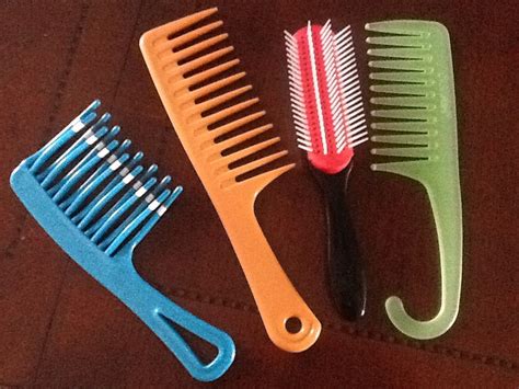 L R Curl Detangling Comb Wide Tooth Comb Denman Brush Shower Comb Natural Curly Hair