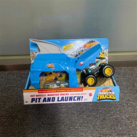 Hot Wheels Monster Truck Pit Launch Playsets With A Monster Truck Scale Car GKY
