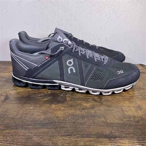 On Cloudflow Black Gray Road Running Mens Shoes Size  Gem