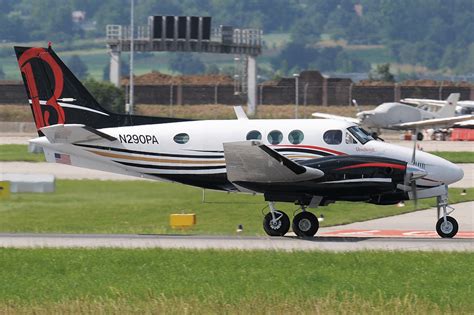 D Isbc Beechcraft C Gti King Air Fdh Edny