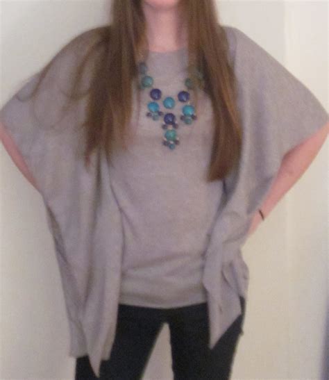 The Crafty Novice: DIY Sew: Butterfly Top